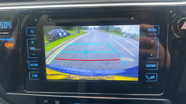 Toyota Auris 1.8 Hybrid Icon Tech TSS 5dr CVT Hybrid Estate